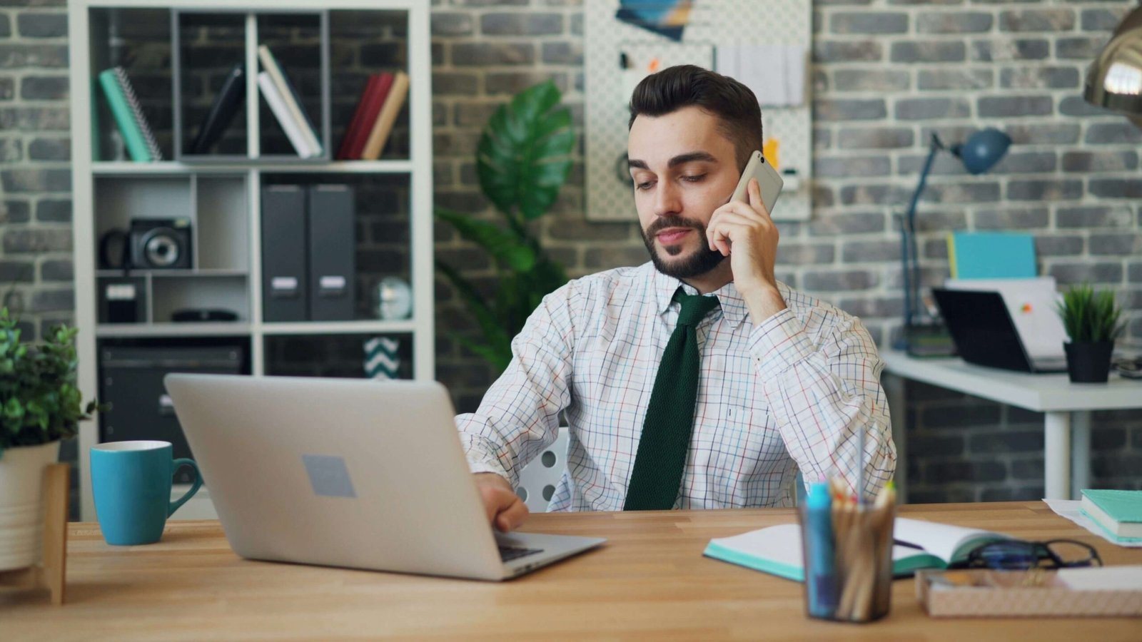 AI-Powered Speech Clarity: Closing the Communication Gap on Insurance Calls